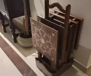 Set of 4 tables with a stand inlaid with natural mother-of-pearl and hand-carved
