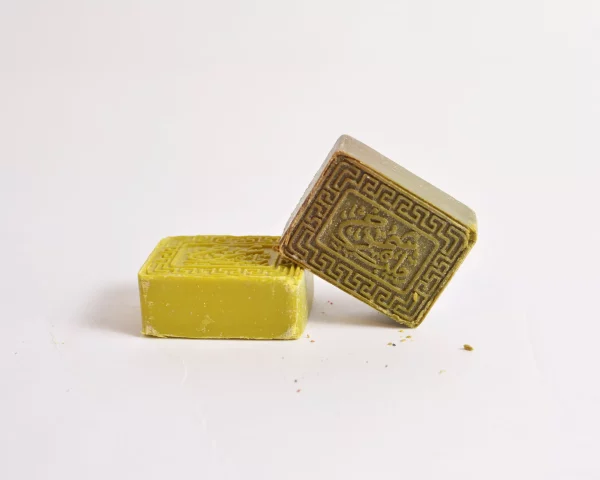 DSC_0328 Aleppo Gift set consisting of 9 Laurel soap is natural in a wonderful Carton box
