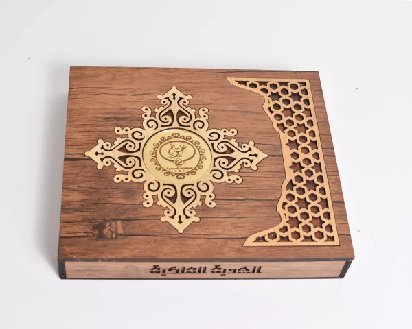 DSC_0350 Aleppo Gift set consisting of 9 Laurel soap is natural in a wonderful wooden box