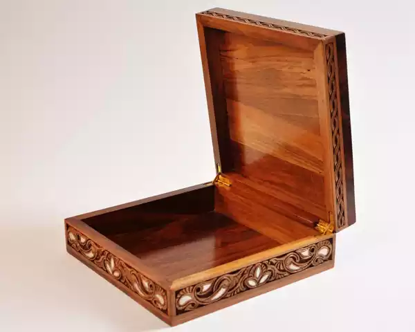 jewelry box Hand engraving in the style of craftsmen from the Fatimid