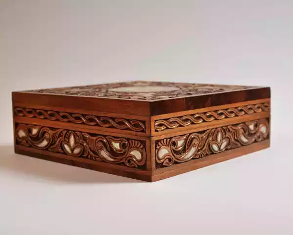 jewelry box Hand engraving in the style of craftsmen from the Fatimid