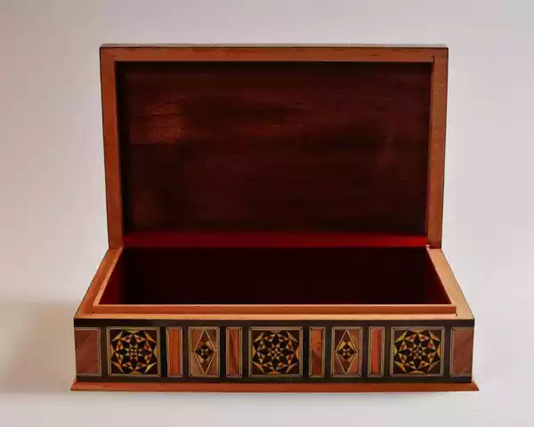 Mosaic box/Jewelry/Chocolate box/Handmade box/Wooden box/Mosaic box with mother of pearl inlay