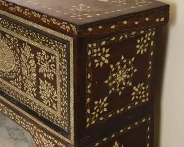 IMG-20230128-WA0144 Handmade antique Damascus mosaic box inlaid with mother-of-pearl