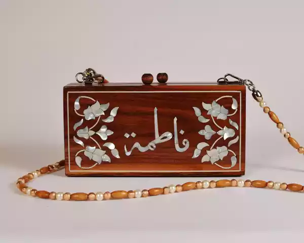 IMG-20231109-WA0009 Handmade women's handbag inlaid with natural mother-of-pearl