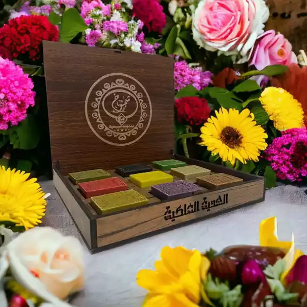 IMG_5243-PhotoRoom Aleppo Gift set consisting of 9 Laurel soap is natural in a wonderful wooden box