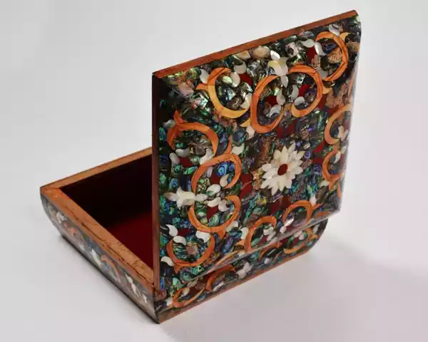 Handmade Jewelry Box made of natural wood and mother of pearl, Accessories box, makeup organizer, home decor, bedroom decor, gifts jewelry