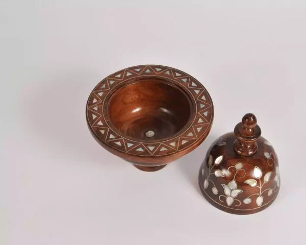 IMG-20240415-WA0019 Damascus serving bowl inlaid with mother-of-pearl