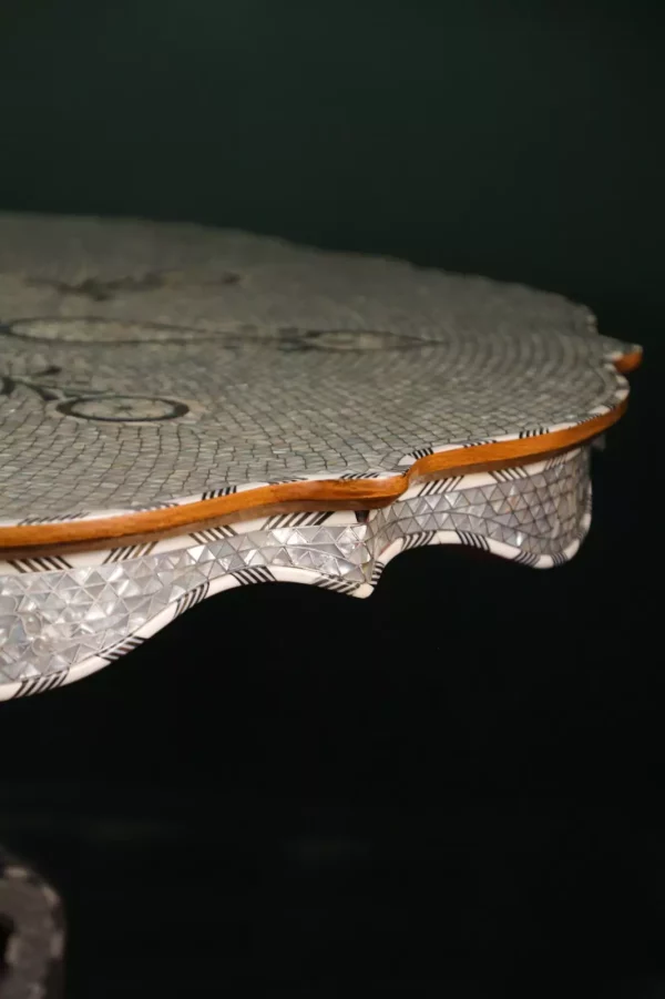 IMG-20240516-WA0038 Round table completely inlaid with mother-of-pearl