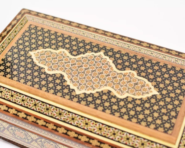 4 Luxurious wooden box, handcrafted and inlaid with copper